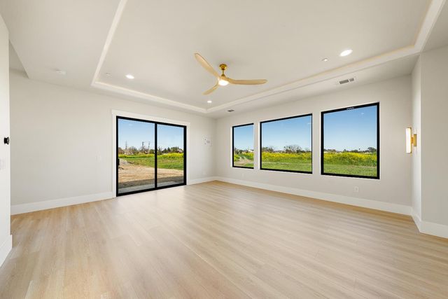 3527 Otis Ave, West Sacramento, CA 95691