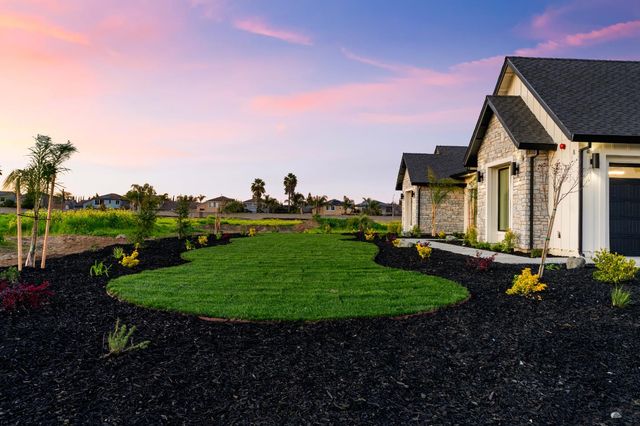 3527 Otis Ave, West Sacramento, CA 95691