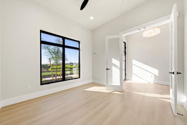 3527 Otis Ave, West Sacramento, CA 95691