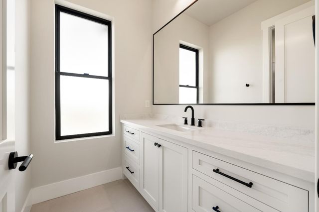 3527 Otis Ave, West Sacramento, CA 95691