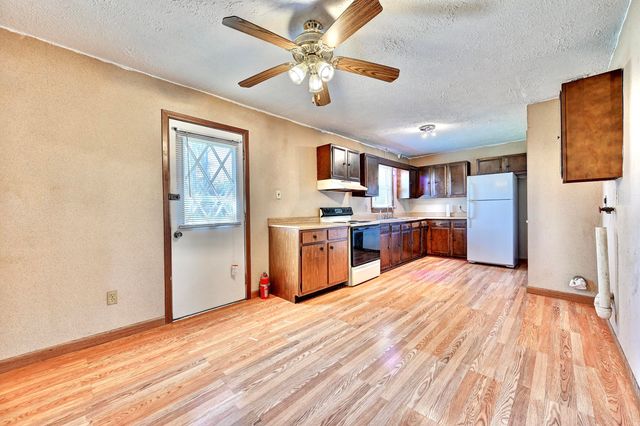 4460 Ky-16, Glencoe, KY 41046