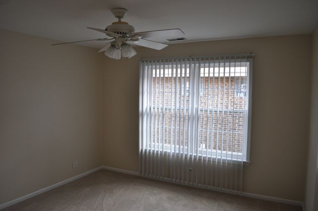 223 S Rush Street 2D, Itasca, IL 60143