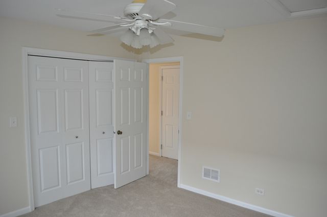 223 S Rush Street 2D, Itasca, IL 60143