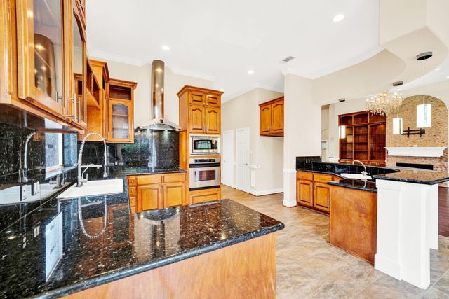 4317 Willowbend Boulevard, Houston, TX 77035