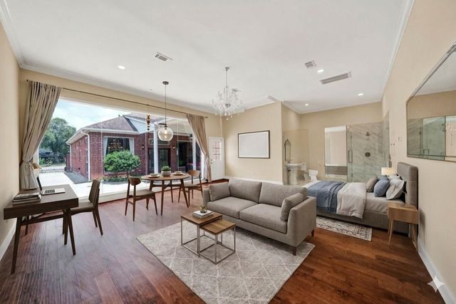 4317 Willowbend Boulevard, Houston, TX 77035