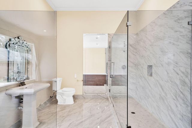 4317 Willowbend Boulevard, Houston, TX 77035