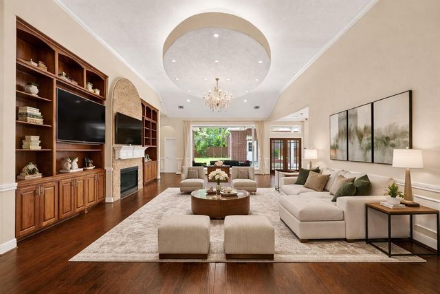 4317 Willowbend Boulevard, Houston, TX 77035