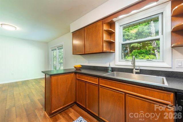 34 Goldmont Street, Black Mountain, NC 28711