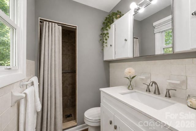 34 Goldmont Street, Black Mountain, NC 28711