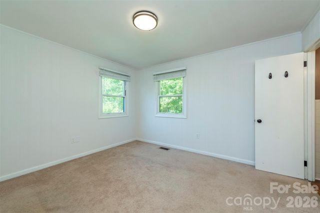 34 Goldmont Street, Black Mountain, NC 28711
