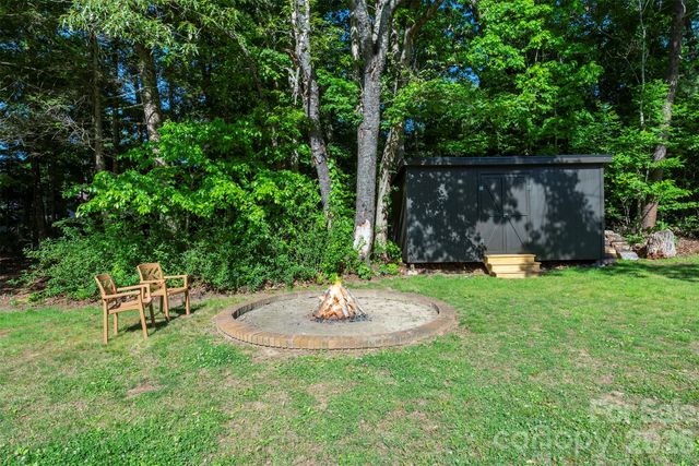 34 Goldmont Street, Black Mountain, NC 28711