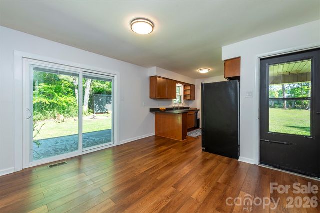 34 Goldmont Street, Black Mountain, NC 28711