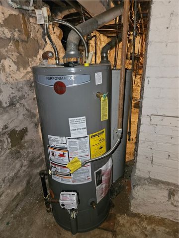 15 Warren St, Crafton, PA 15205