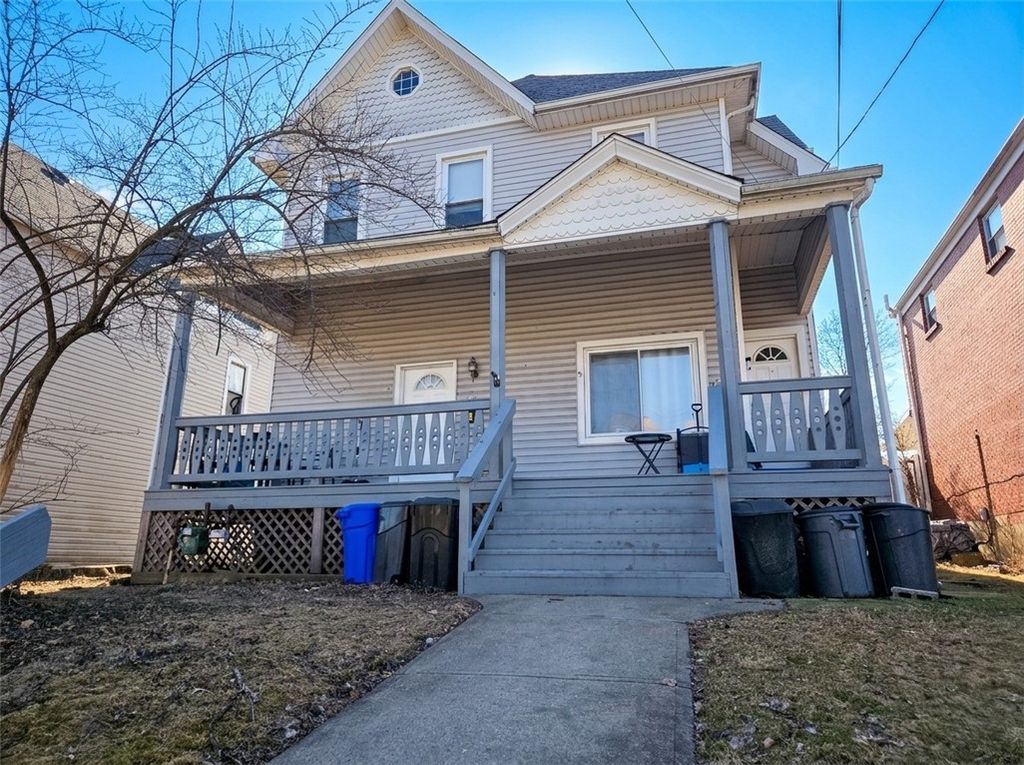 15 Warren St, Crafton, PA 15205