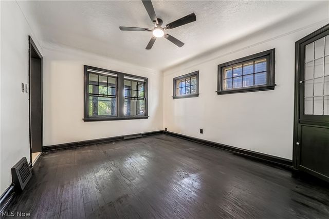 3995 E 154th Street, Cleveland, OH 44128