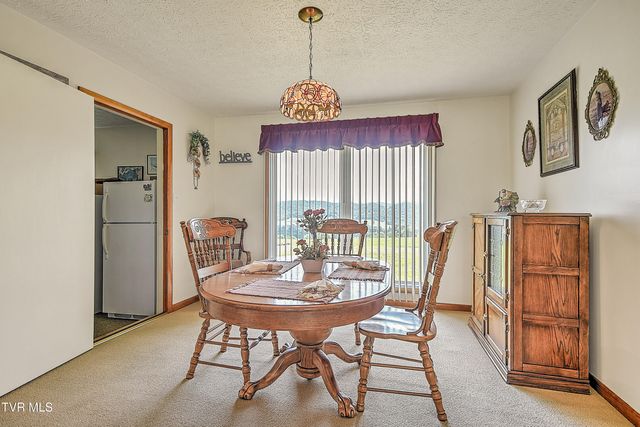 304 Quillen Terrace Circle, Nickelsville, VA 24271