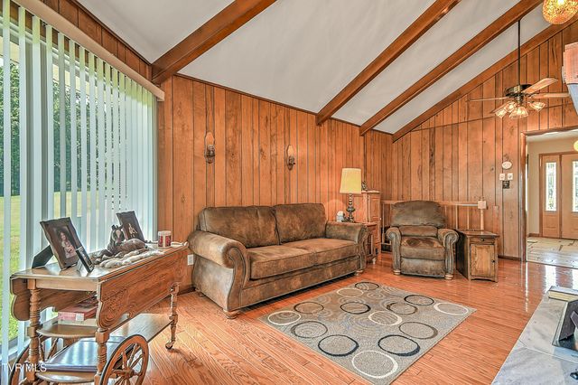 304 Quillen Terrace Circle, Nickelsville, VA 24271