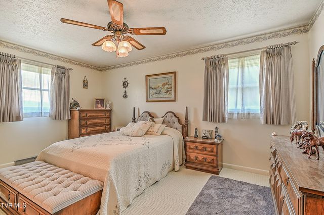 304 Quillen Terrace Circle, Nickelsville, VA 24271