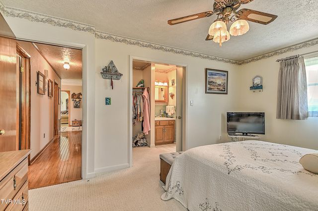 304 Quillen Terrace Circle, Nickelsville, VA 24271