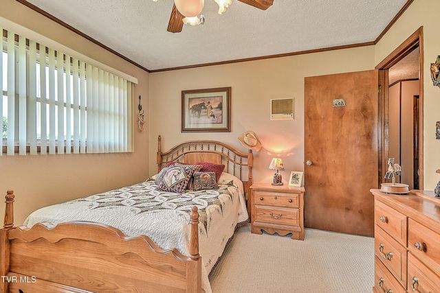 304 Quillen Terrace Circle, Nickelsville, VA 24271