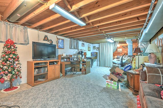 304 Quillen Terrace Circle, Nickelsville, VA 24271