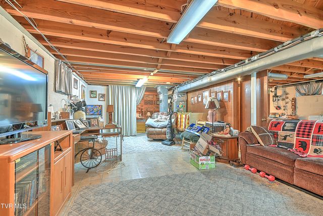 304 Quillen Terrace Circle, Nickelsville, VA 24271