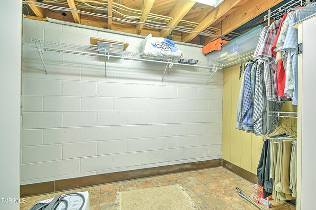 304 Quillen Terrace Circle, Nickelsville, VA 24271