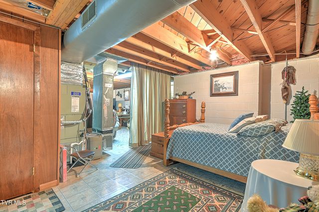 304 Quillen Terrace Circle, Nickelsville, VA 24271