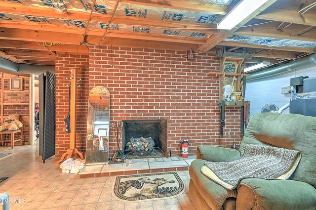 304 Quillen Terrace Circle, Nickelsville, VA 24271