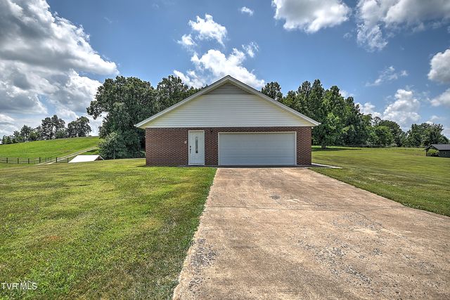 304 Quillen Terrace Circle, Nickelsville, VA 24271