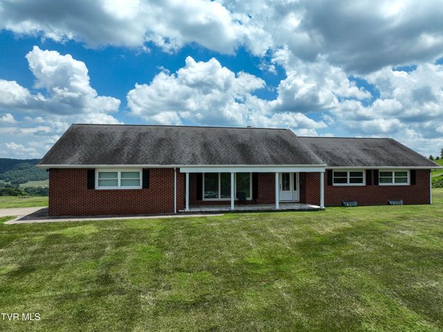 304 Quillen Terrace Circle, Nickelsville, VA 24271