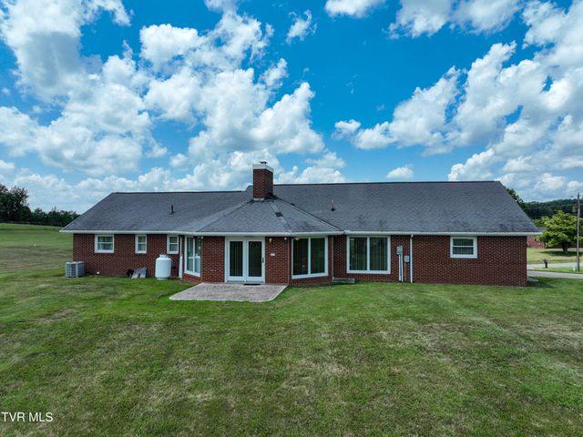 304 Quillen Terrace Circle, Nickelsville, VA 24271