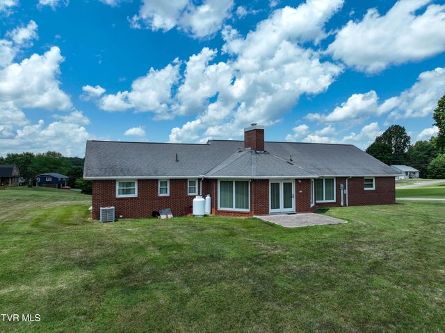 304 Quillen Terrace Circle, Nickelsville, VA 24271