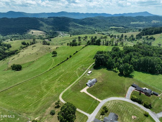 304 Quillen Terrace Circle, Nickelsville, VA 24271