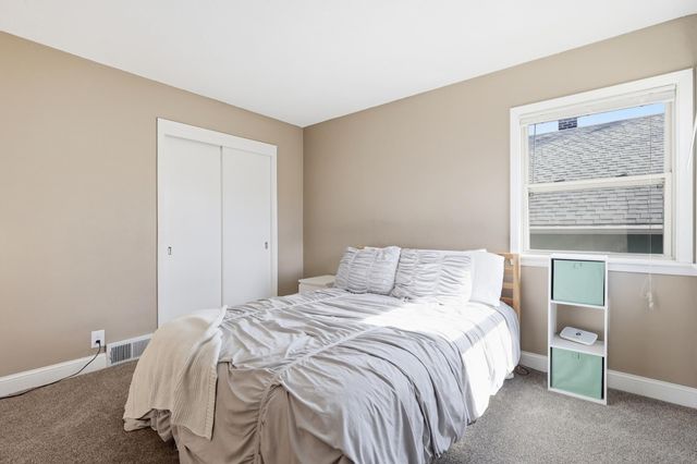 1876 Berkeley Avenue, Saint Paul, MN 55105