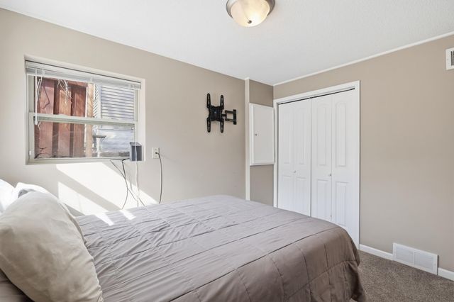 1876 Berkeley Avenue, Saint Paul, MN 55105