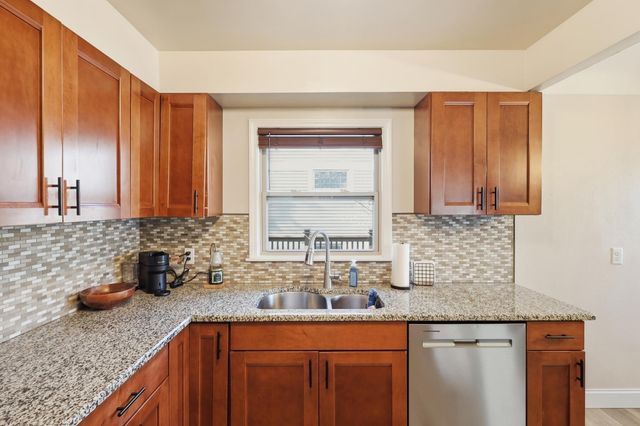 1876 Berkeley Avenue, Saint Paul, MN 55105