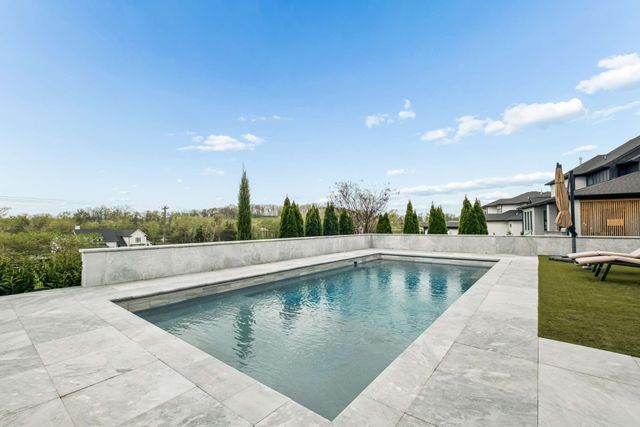6105 Open Meadow Ln, Franklin, TN 37067
