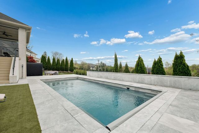 6105 Open Meadow Ln, Franklin, TN 37067