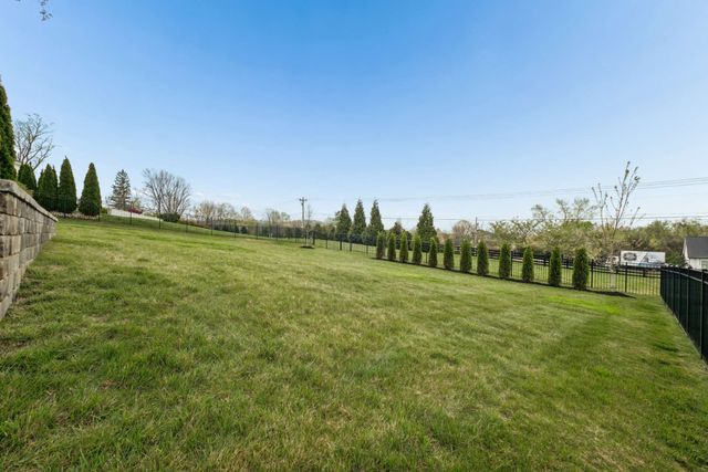 6105 Open Meadow Ln, Franklin, TN 37067