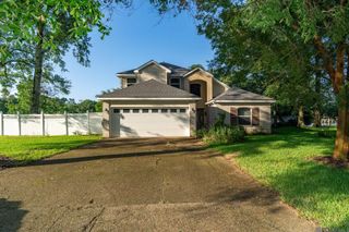 13314 Bayou Terrace Dr, St Amant, LA 70774