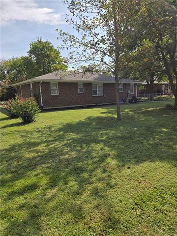 1014 S Maple Street, Concordia, MO 64020