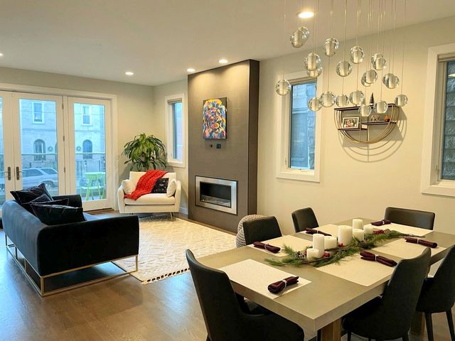 1506 W Superior Street 1, Chicago, IL 60642
