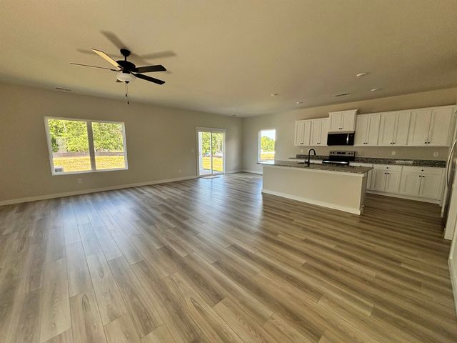 407 West Claywalk Road, Woodruff, SC 29388