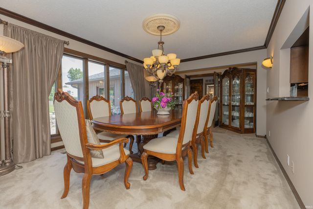 9999 Powers Drive, Newburgh, IN 47630