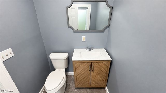 10404 Grandview Avenue, Cleveland, OH 44104