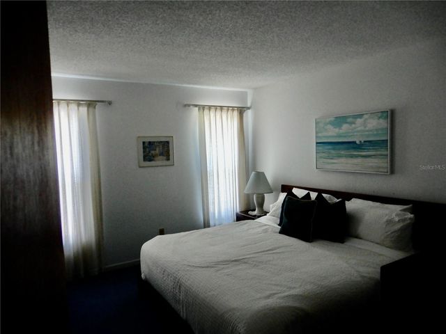 853 2ND AVENUE S, Tierra Verde, FL 33715