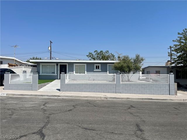 1028 Nassau Drive, Las Vegas, NV 89108