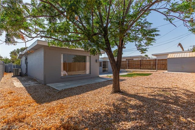 1028 Nassau Drive, Las Vegas, NV 89108