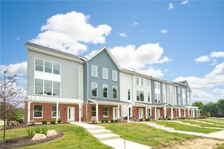 604 Mull Avenue 12, Akron, OH 44313